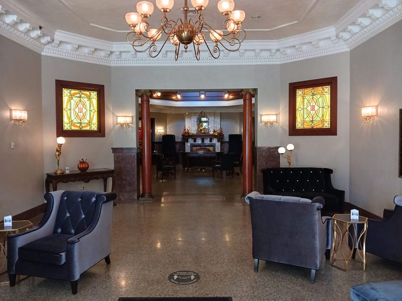 Hotel Winneshiek, Decorah