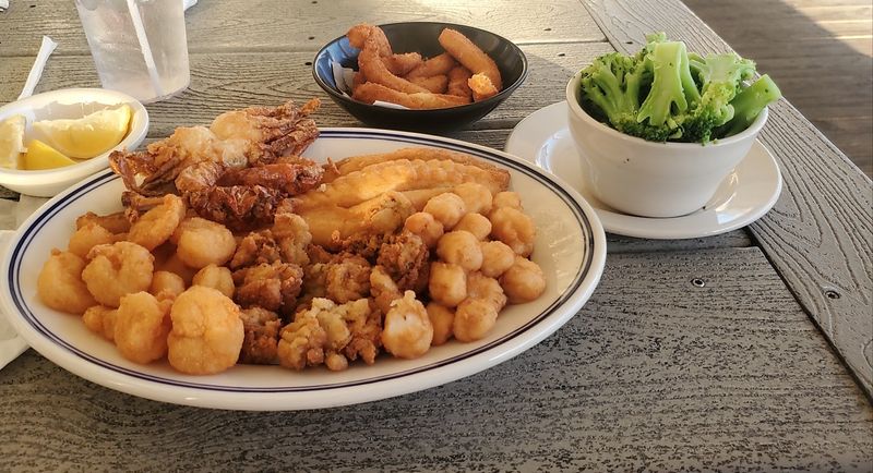 Sanitary Fish Market and Restaurant, Morehead City, NC
