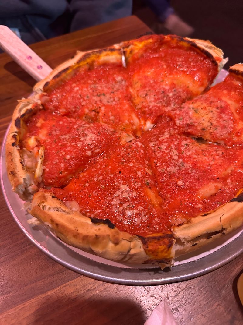 Wig & Pen Pizza Pub, Iowa City