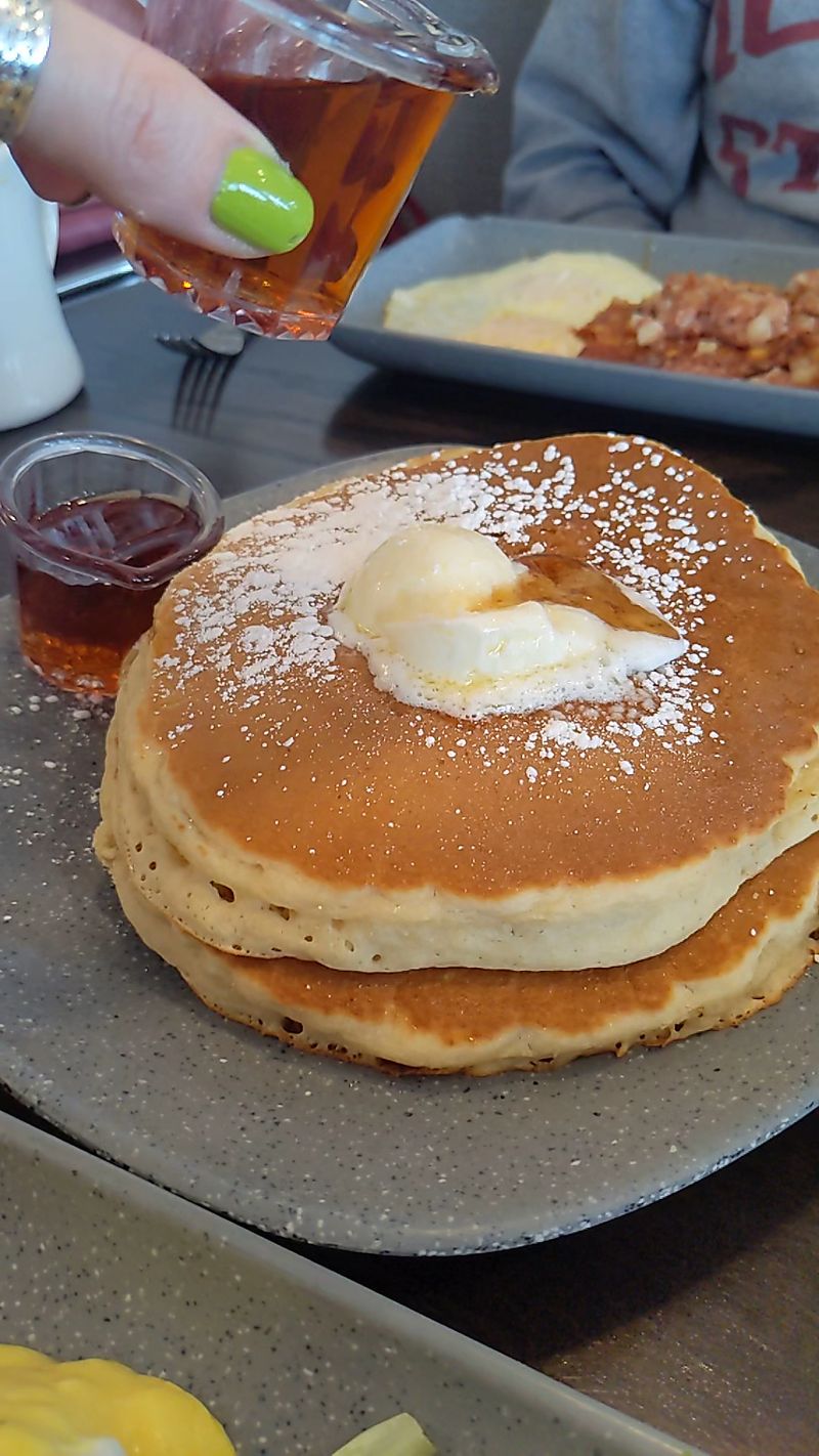 Flip'N Jacks Pancake House & Eatery, Ames