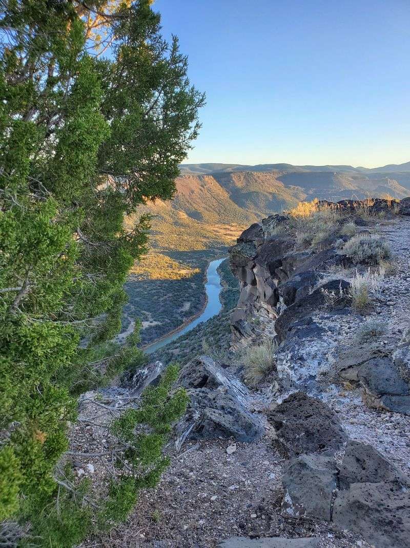 Peaceful Parks With Incredible Backdrops