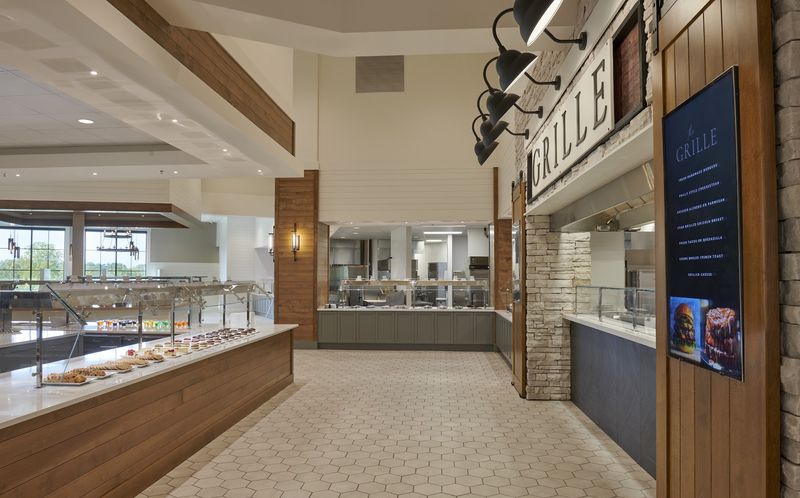 Soup Kettles and a Crowd-Pleasing Salad Bar