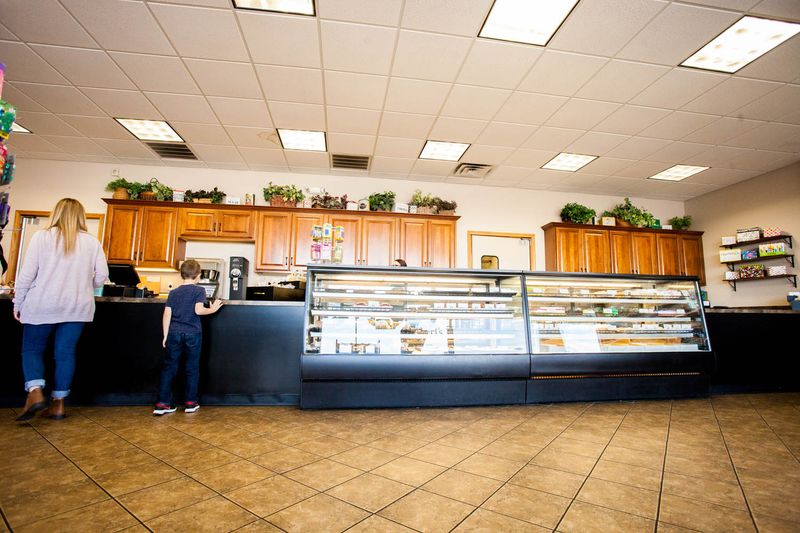 Cheri's Bakery: Wichita's West Side Sugar Spell