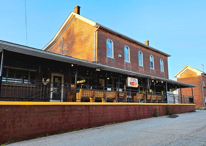 A Rural Indiana Restaurant With Roots Going Back To 1934