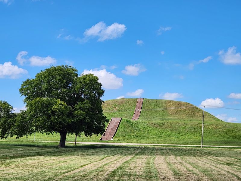 Cahokia Mounds Preserves The Remains Of North America's Largest Ancient City North Of Mexico