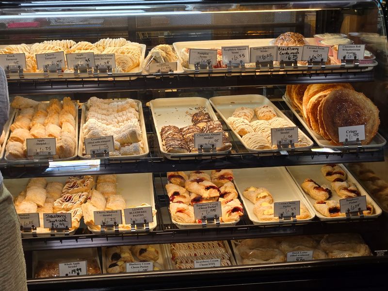 Strudel Comes In More Flavors Than You Can Count On One Hand