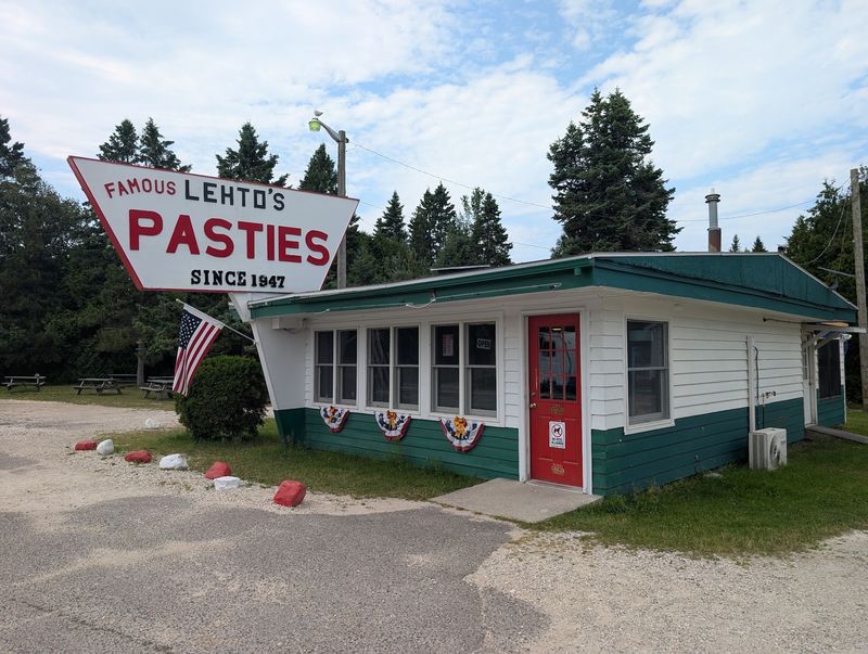 A Roadside Tradition Since 1947