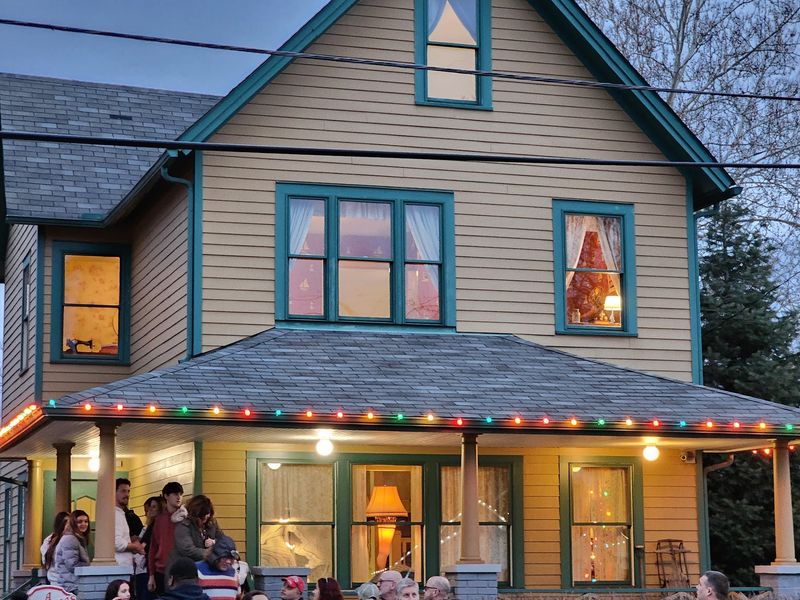 An eBay Click Turned Into The Most Famous House On The Block