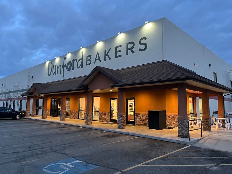 A Kitchen Table Hustle Became a Western Baking Giant