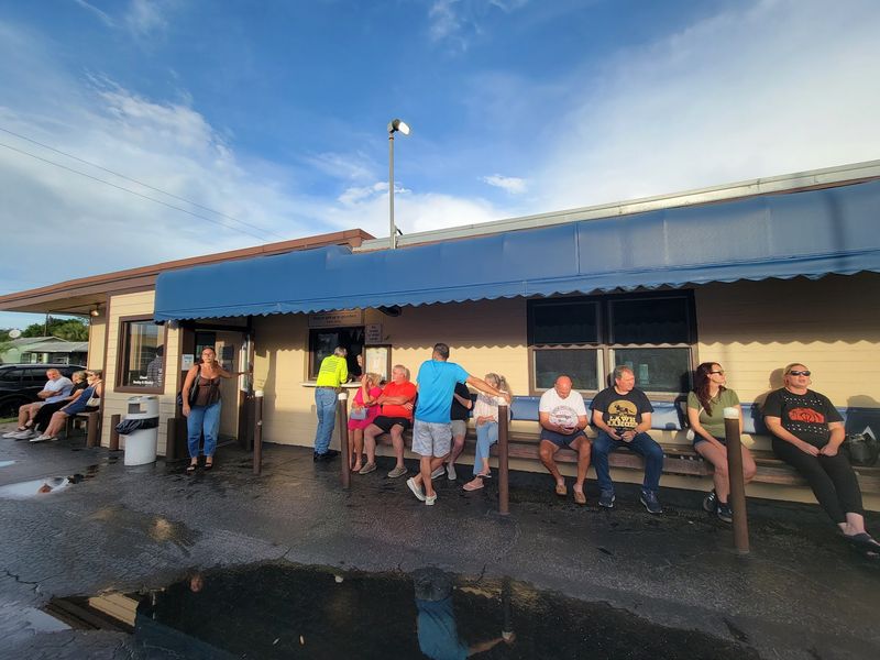 A Low-Slung Seafood Spot on Anastasia Island