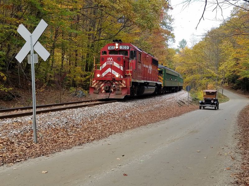 Vintage Dining Cars Set The Tone