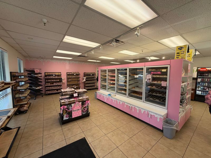 The Factory Store Most Donut Fans Never Knew Existed
