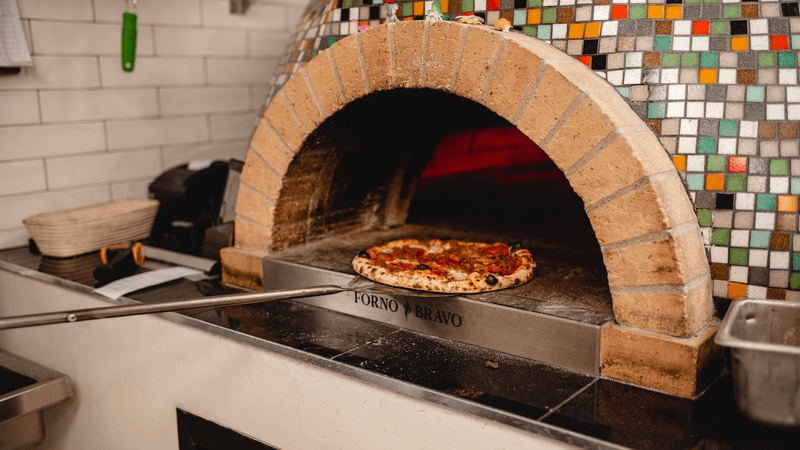 MOZZ Sourdough Pizza, Provo