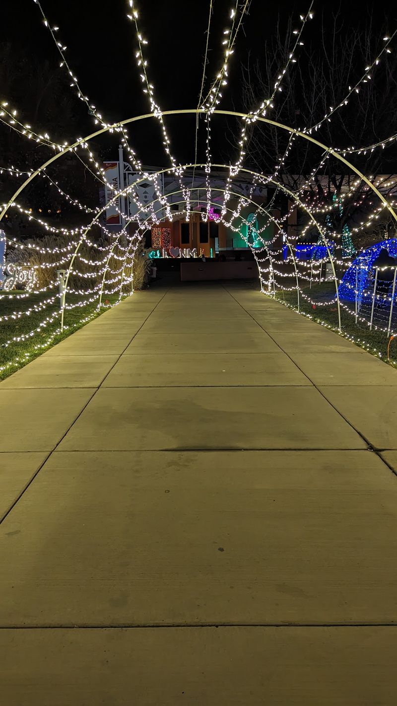 Santa Keeps Weekend Hours In His Workshop