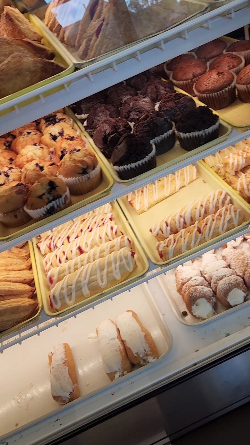 Meet The Little Centerville Bake Shop That Never Turns Off The Lights