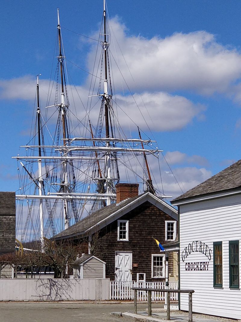 Riverside Views Where Old Buildings Meet Swaying Masts