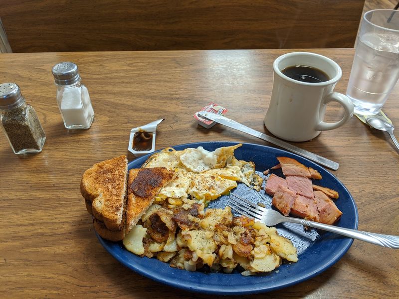 Your Next Comfort Food Detour Starts On Kingsdale Road