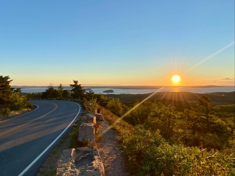 Curves, Ocean Glimpses, And 3.5 Miles Of Climbing