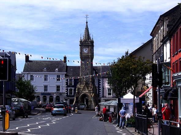 Machynlleth Town Clock (Photo: Peter Broster via Flickr)
