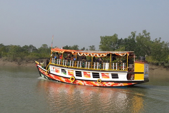 A Jungle boat (Photo: Subarna Ganguly)
