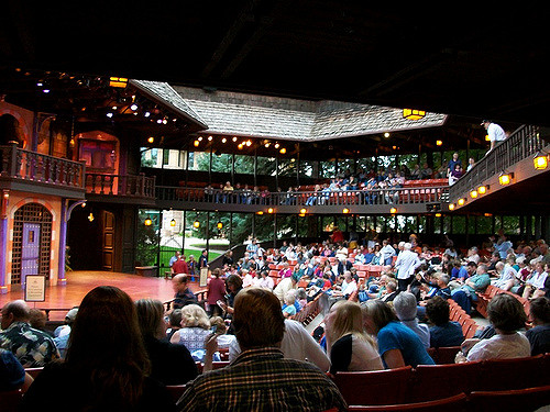 A crowded outdoor stage during the Utah Shakespeare Festival (Photo: Kris via Flickr)