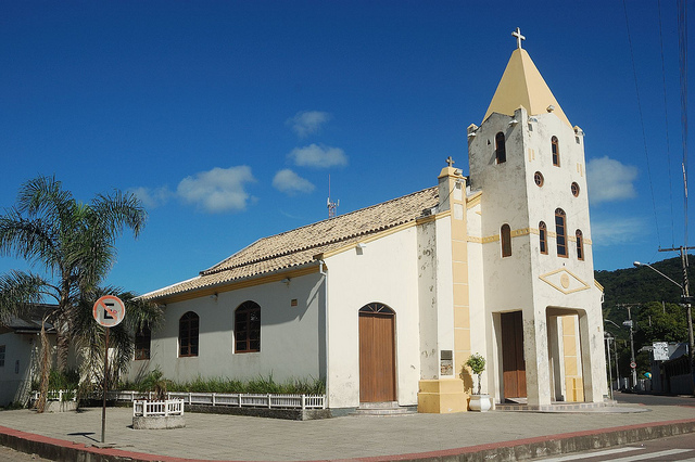 Igreja Batista, Armação (Photo: Stephen McParlin via Flickr)