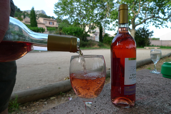 Petanque and rose (Photo: Franco Bouly via Flickr)