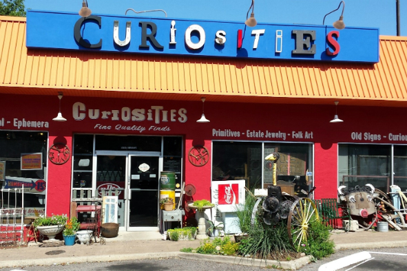 Storefront of Curiosities in Dallas (Photo: Curiosities)