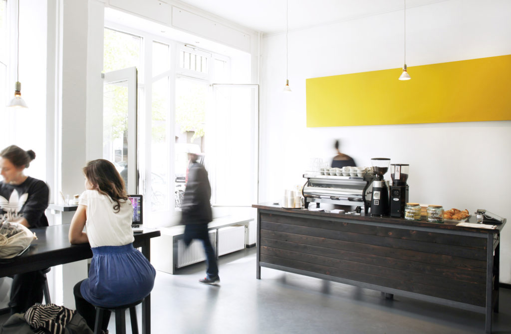 The minimal interiors of Nano Kaffee (Photo: Nano Kaffee Berlin)