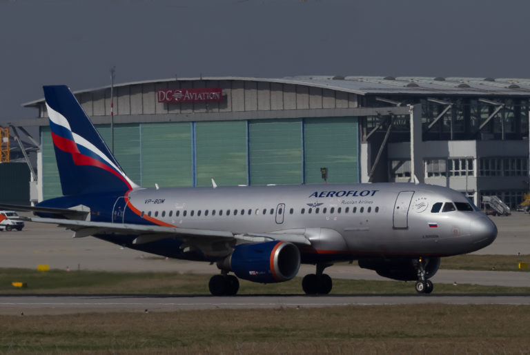 Car Hire at Leeds Bradford Airport: The Best Companies