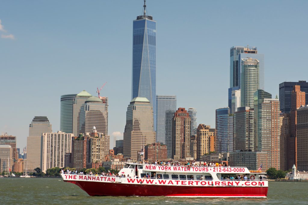 nyc boat tours dinner