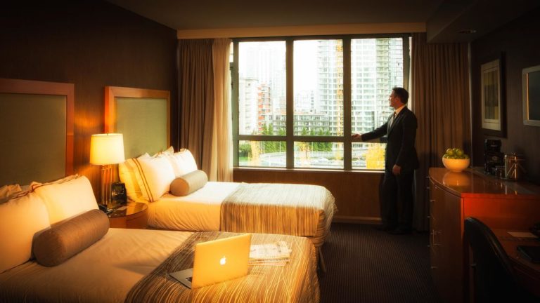 5 of the Best Affordable Hotels in Downtown Vancouver