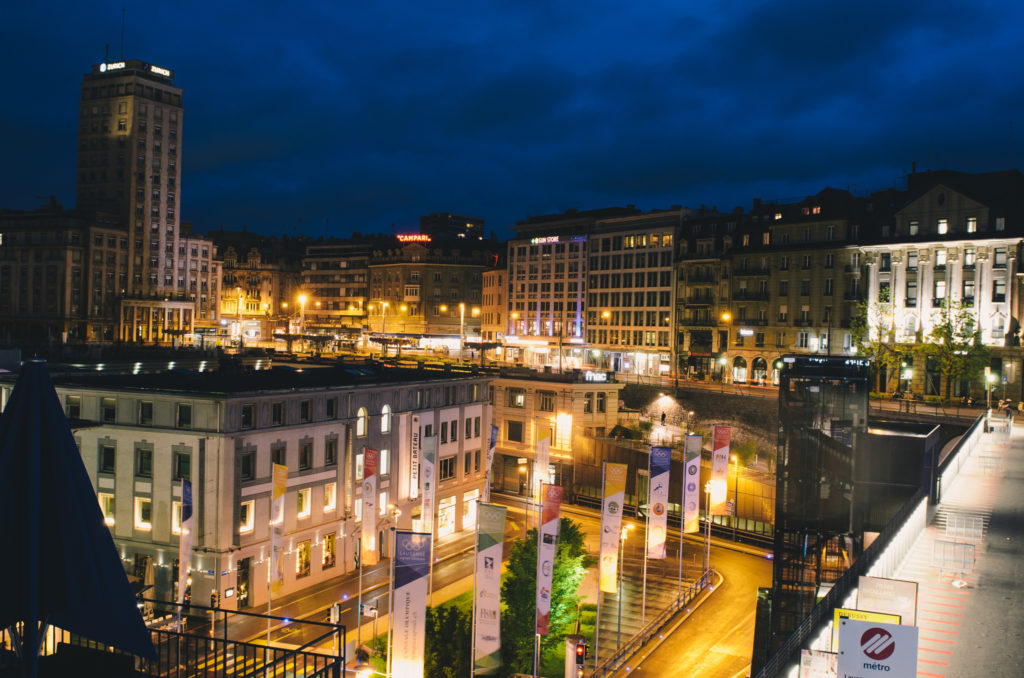 things to do in lausanne, flon
