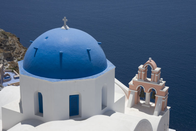 Where to book cheap holidays & holiday deals to Santorini