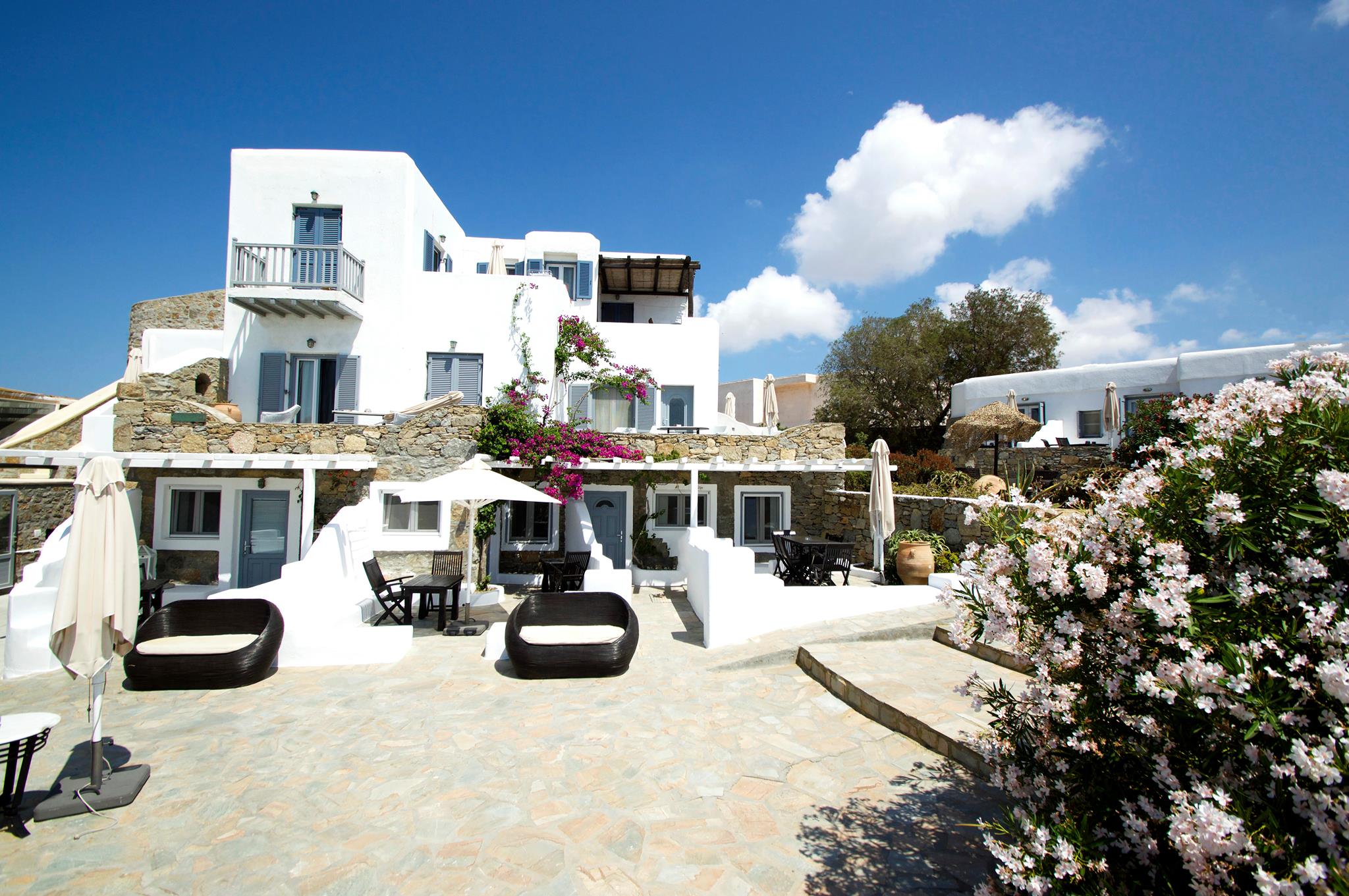7 of the Best Yoga Retreats in Greece