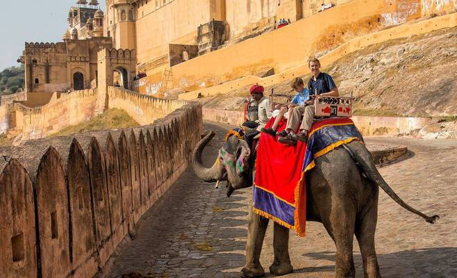 golden triangle india escorted tours