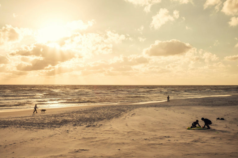 Beachfront Condo Rentals in Destin: Where to Book?