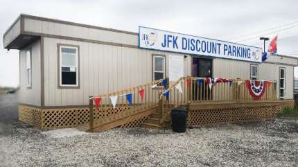 Cheap Short or Long Term Parking at JFK Airport - Where to book?