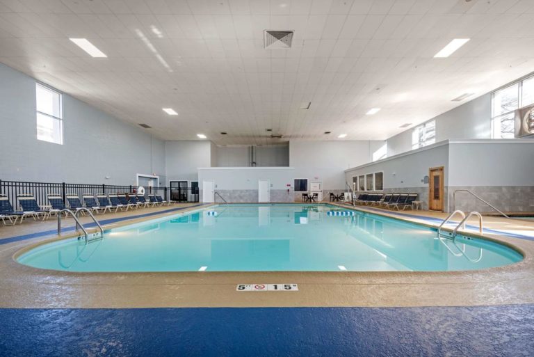 Editor Picks: Hotels with indoor pool in Lexington