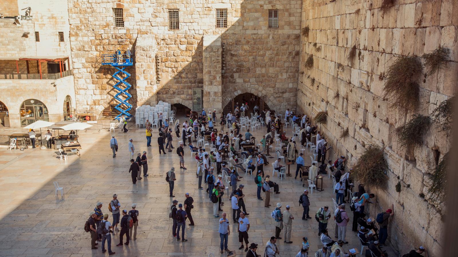 israel walking tours