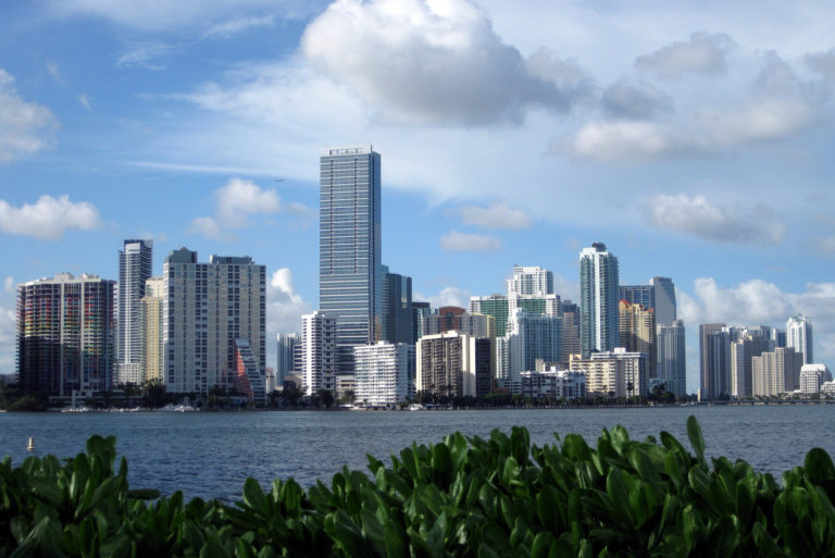 Luxury Car Rental in Miami – The best companies