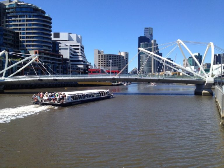 5 of the Best Melbourne River & Dinner Cruises