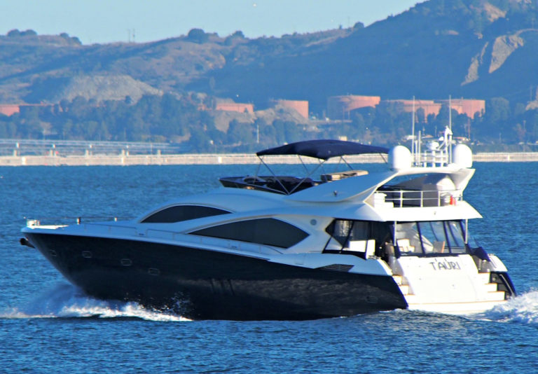 Luxury Yacht Charter: The Best Companies