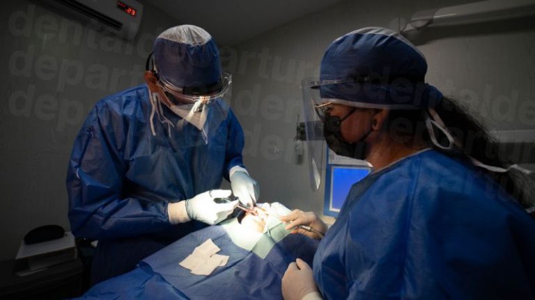 Top 5 clinics for dental work & dental implants in Los Algodones