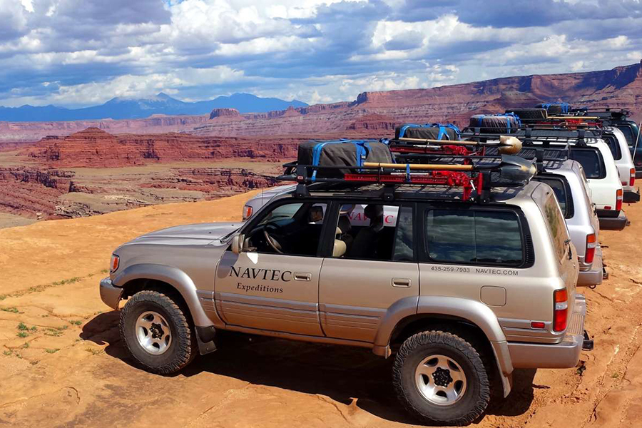 canyonlands jeep tours