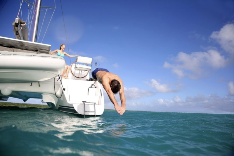 3 of the Best Santorini Volcano Tours