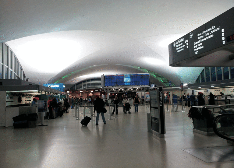 Cheap Long Term Parking at St. Louis Airport: Best 3 Spots