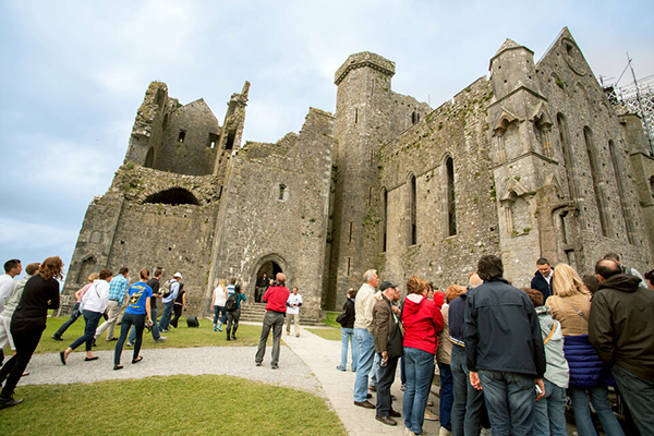 castle tours near dublin