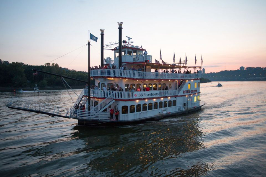 riverboat cruise cincinnati ohio