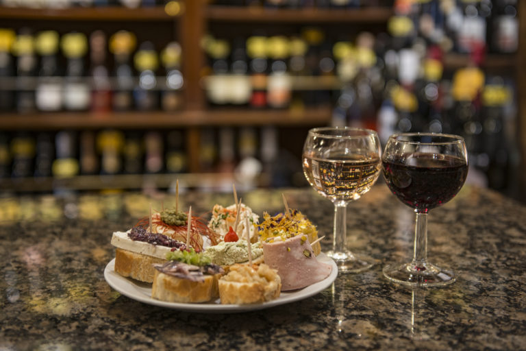 Like a Local: Top 9 Local Restaurants in Venice